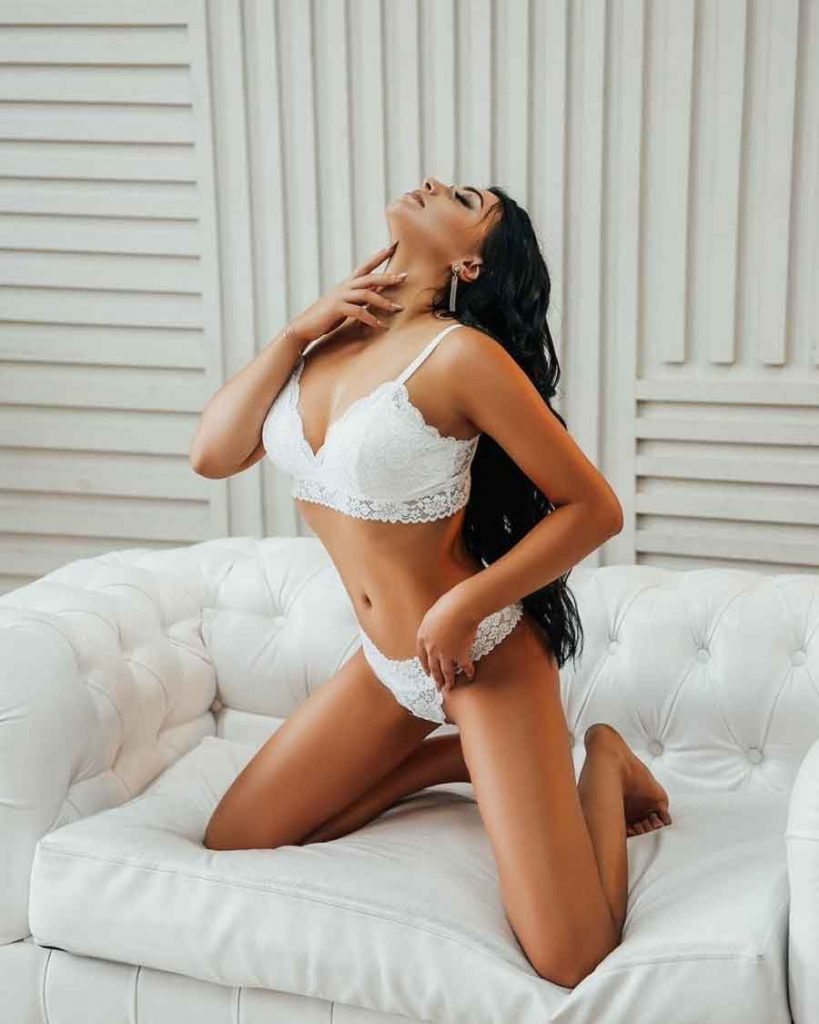 Priya Hot Call Girl