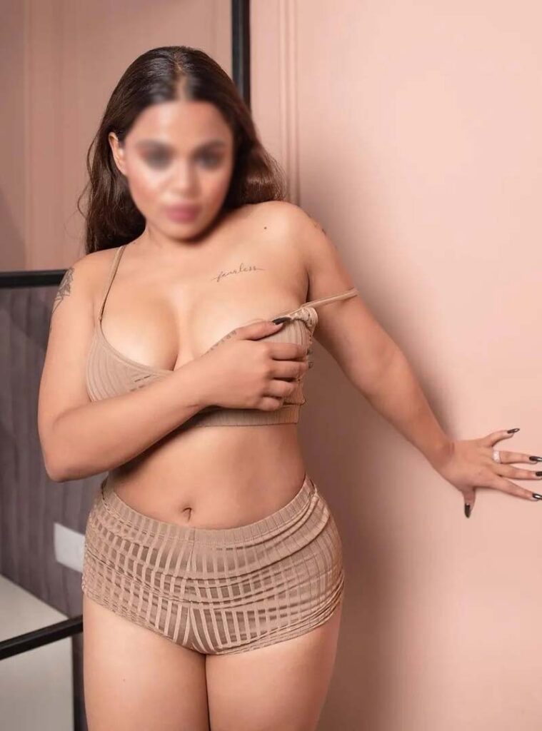 Big Boobs Escorts in JW Marriott Hotel